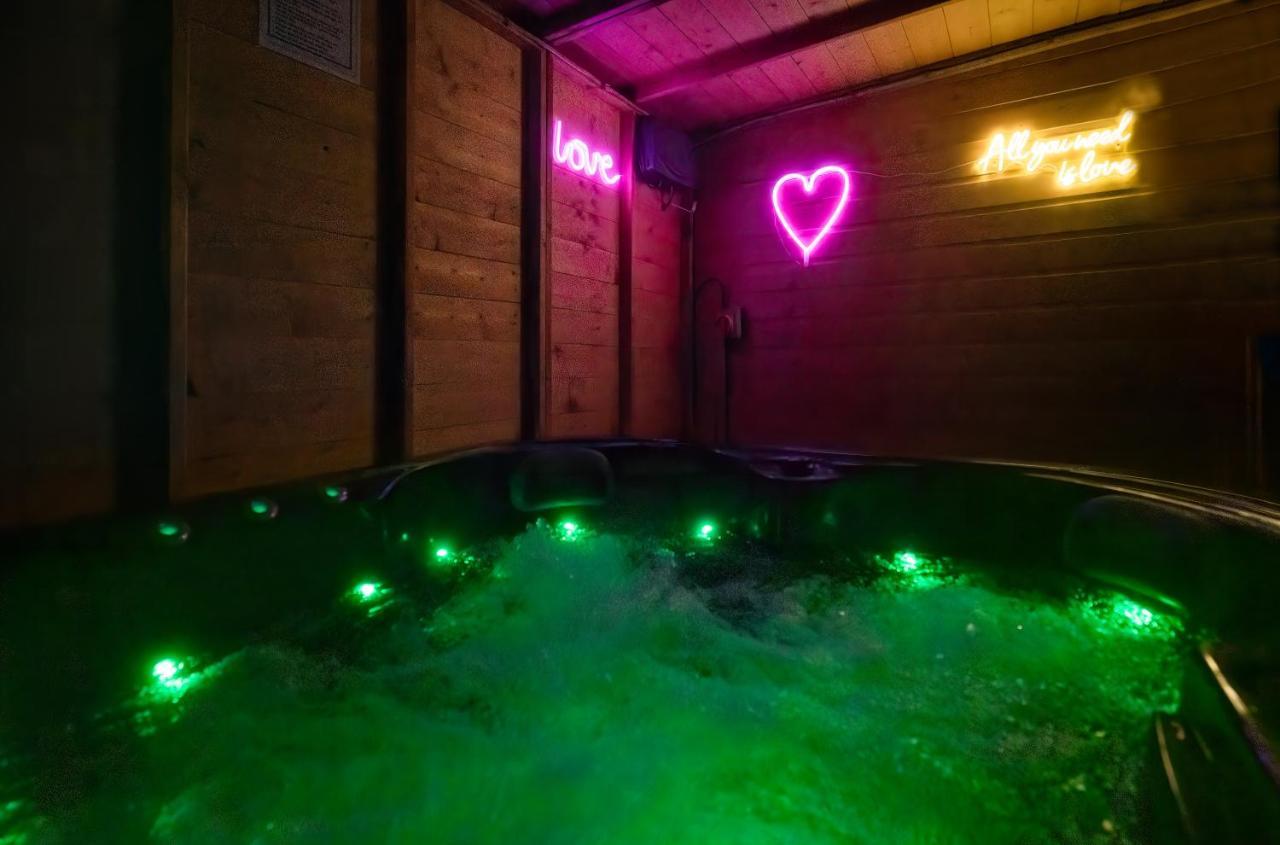 Peacehaven Perfect Couple Retreat To Unwind&Relax With Hottub 아파트 외부 사진
